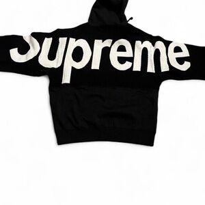 Supreme Big Logo Jacquard
Hooded Sweatshirt